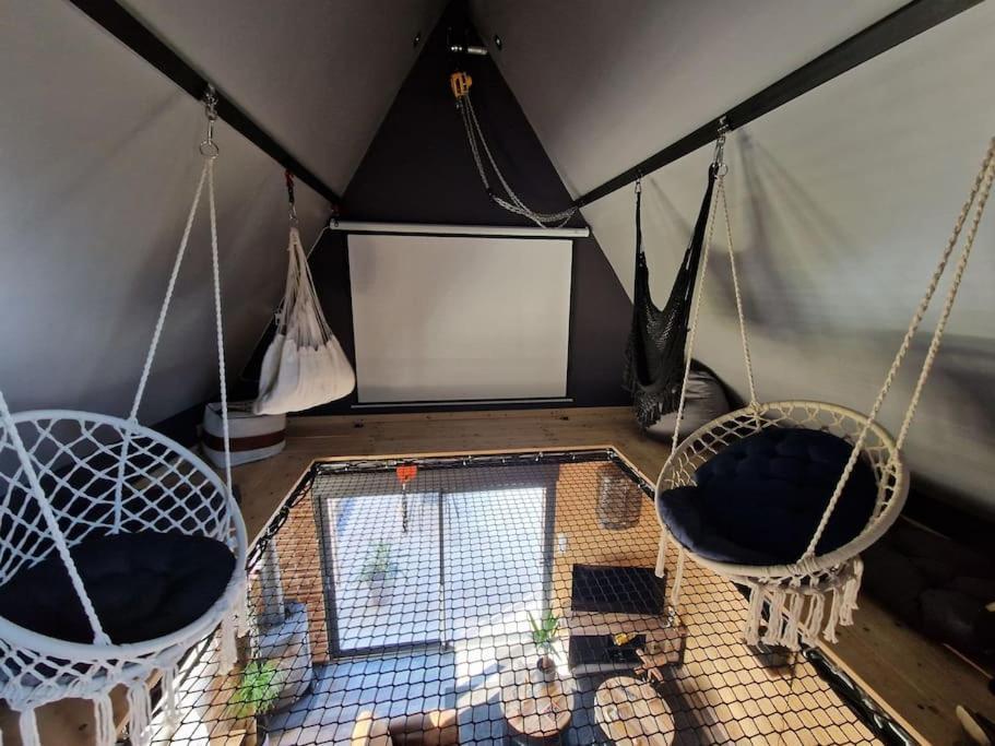 Chalet Industriel Avec Filet Et Spa Sorigny エクステリア 写真
